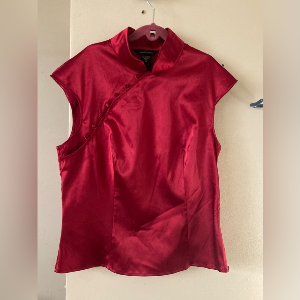 Beautiful 90s silky blouse